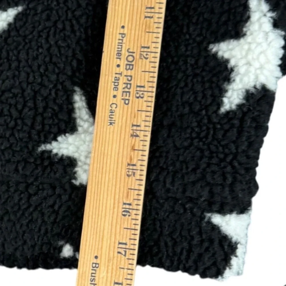 HYFVE Womens S Black White‎ Star Print Fuzzy Cropped Jacket Sherpa Y2K Aesthetic